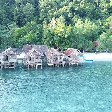 Firdas Bungalows Waisai Екстериор снимка