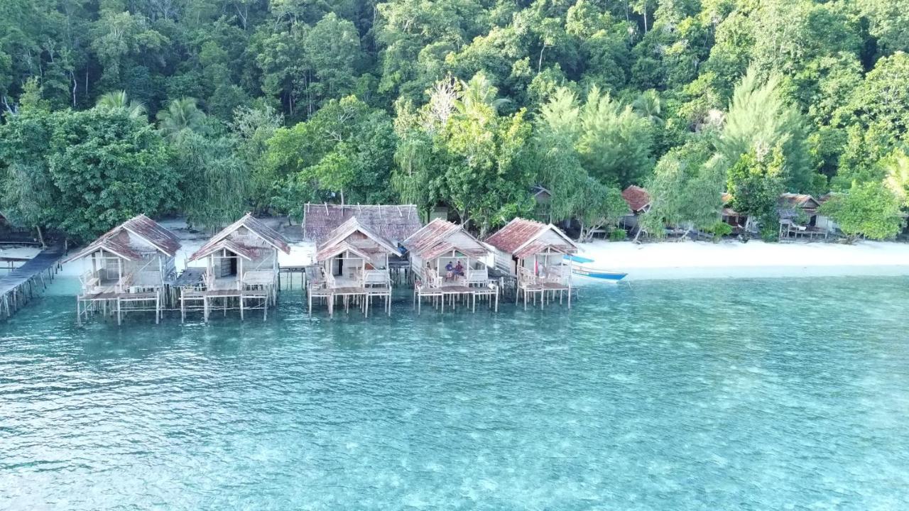 Firdas Bungalows Waisai Екстериор снимка