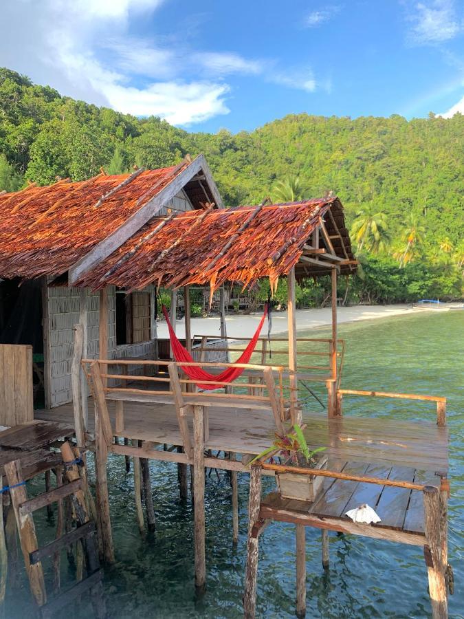 Firdas Bungalows Waisai Екстериор снимка
