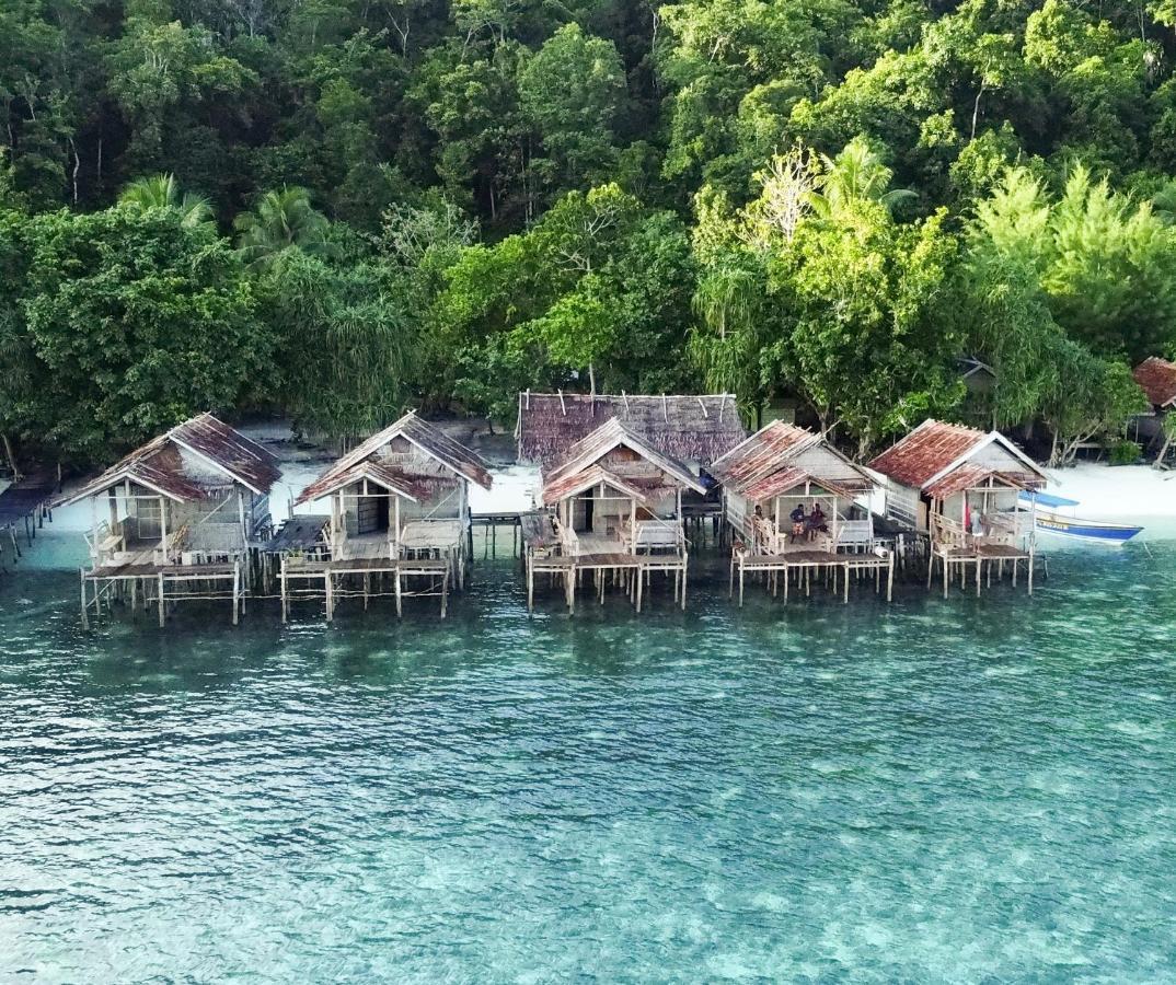 Firdas Bungalows Waisai Екстериор снимка